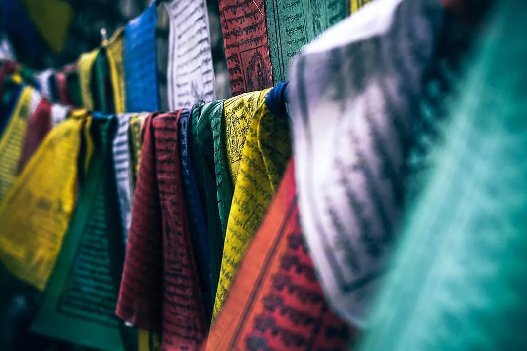 Five-Element Himalayan Windhorse Prayer Flags (Lungta) — Wikimedia Commons CC0 Public-Domain Archive